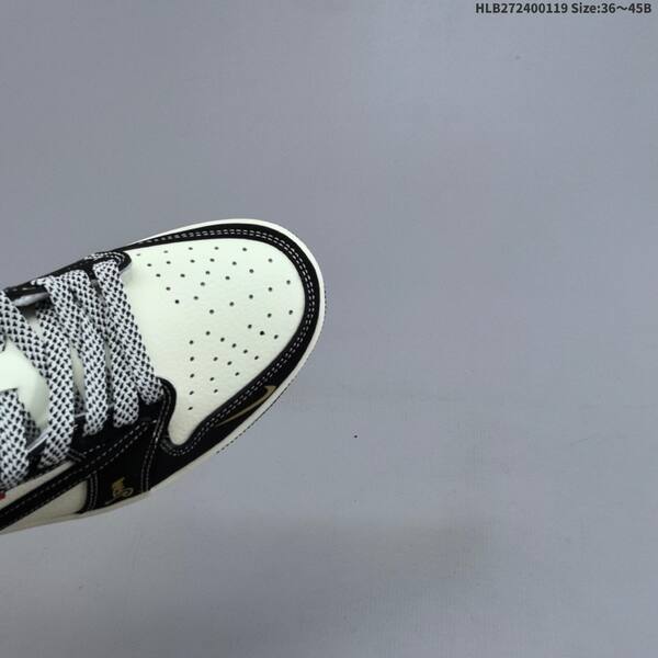 Jordan Travis Scott x Air Jordan 1 Low OG Black/White EU 36-45 lifestyle