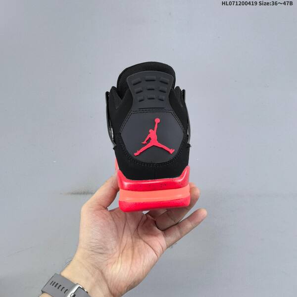 Jordan Air Jordan 4 Retro Black/Bright Crimson EU 36-47 basketball