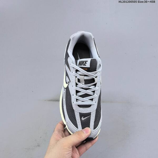Nike Initiator grey black cream EU 36-45 running shoe