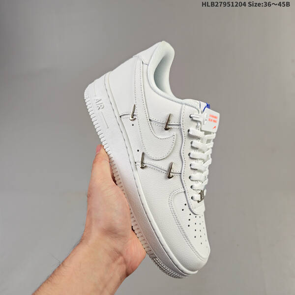 Nike Air Force 1 07 lifestyle