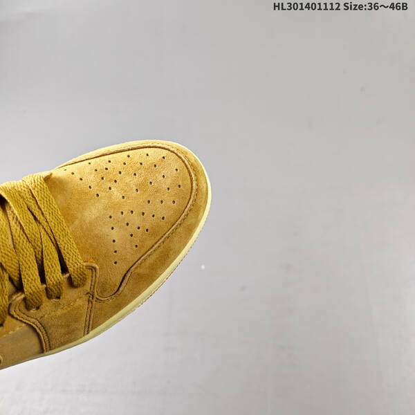 Jordan Air Jordan 1 Low OG tan/wheat with red accents EU 36-46 lifestyle