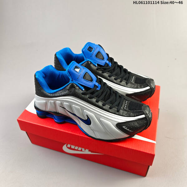NIKE SHOX R4 lifestyle