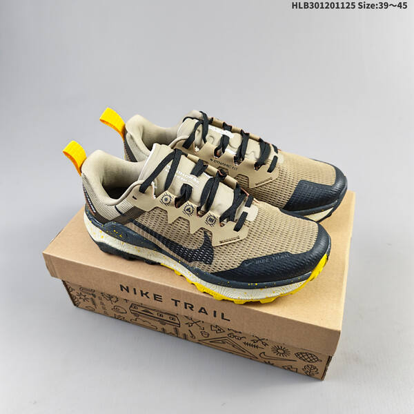 NIKE REACT WILDHORSE 8 lifestyle