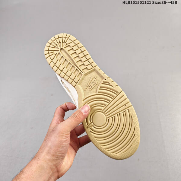 NIKE DUNK SB LOW LV lifestyle