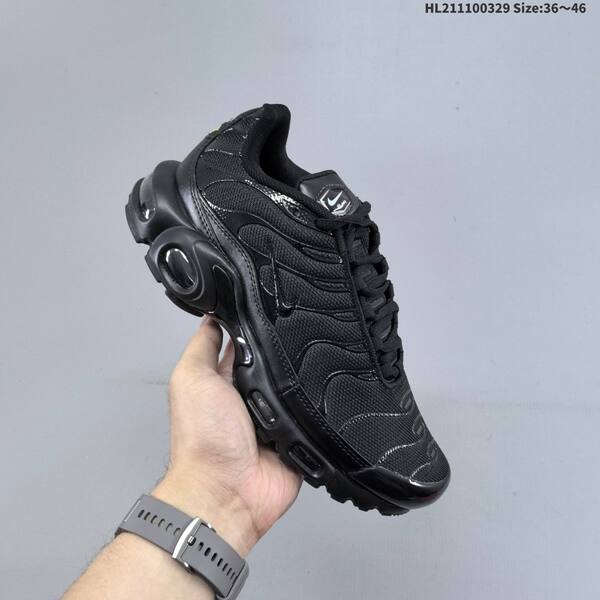 Nike Air Max Plus TN black white EU 36-46 running shoe
