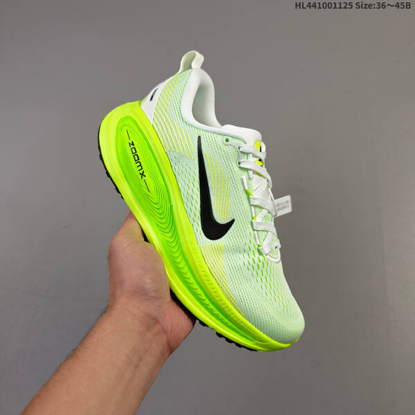 Nike VOMERO 18X Nike VOMERO 18 HM6803 100 36 36 5 37 5 38 lifestyle