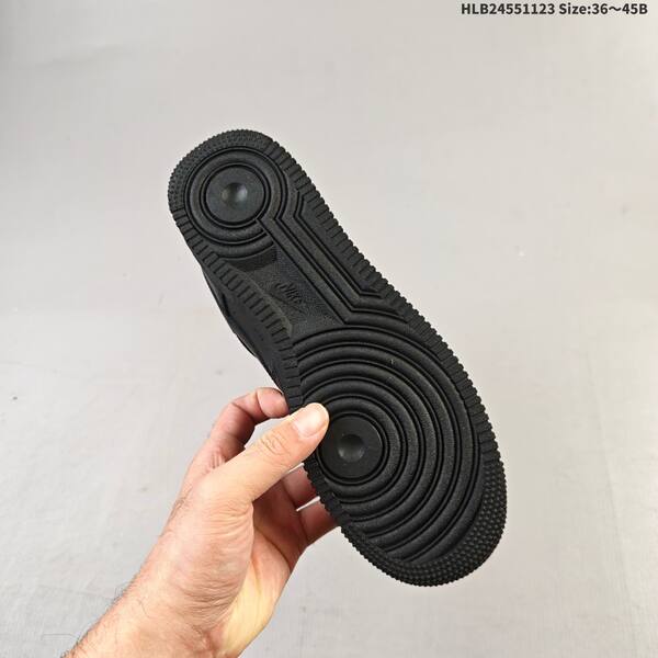 Nike Air Force 1 07 all black EU 36-45 sneaker