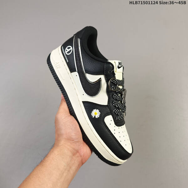 Nike Air Force1 07 low Q lifestyle