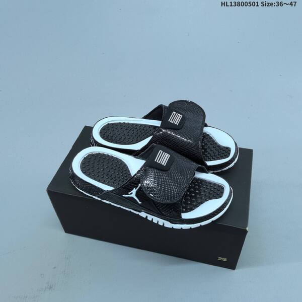 Jordan Hydro XI Retro white/black/navy EU 36-47 casual