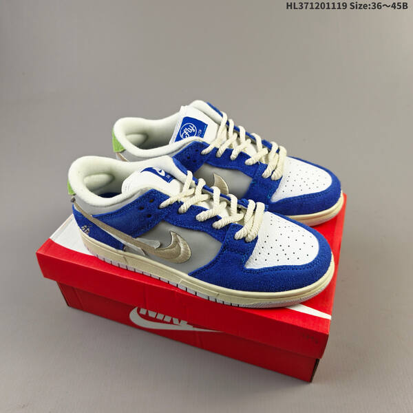 NIKE DUNK SB LOW lifestyle