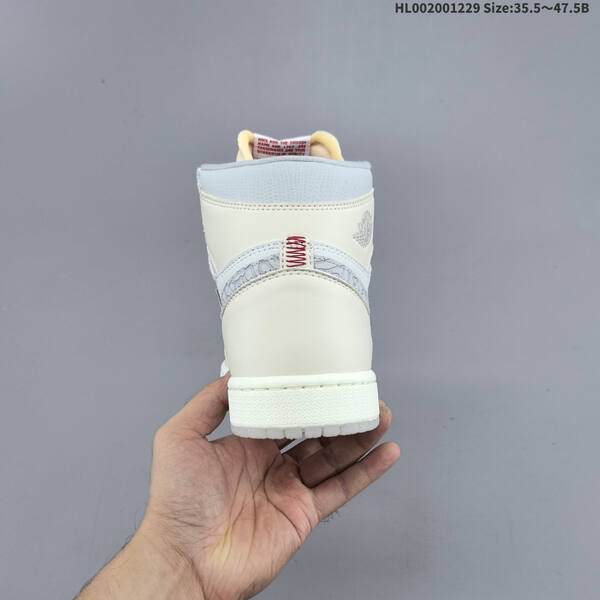 Jordan Air Jordan 1 High OG Sail/University Red 35.5-47.5 basketball