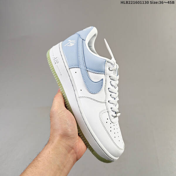 NIKE AIR FORCE 1 07 HQ3822-400 S lifestyle