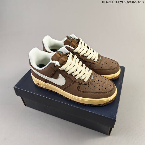 Nike AIR FORCE 1 07 lifestyle