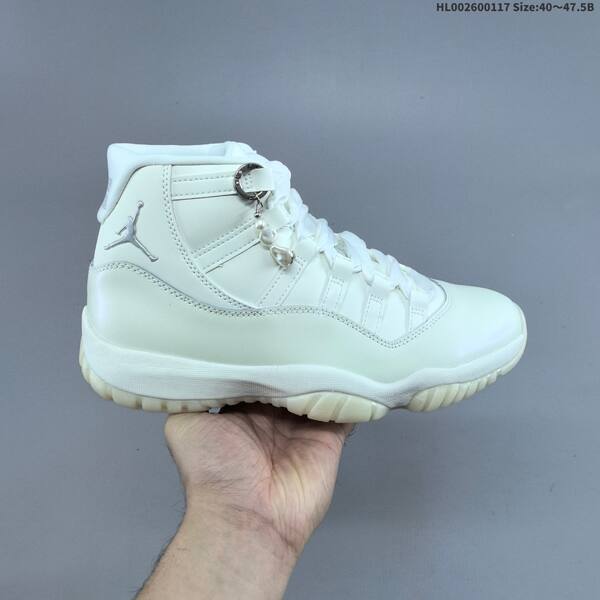 Jordan Air Jordan 11 Retro white/cream EU 40-47.5 basketball