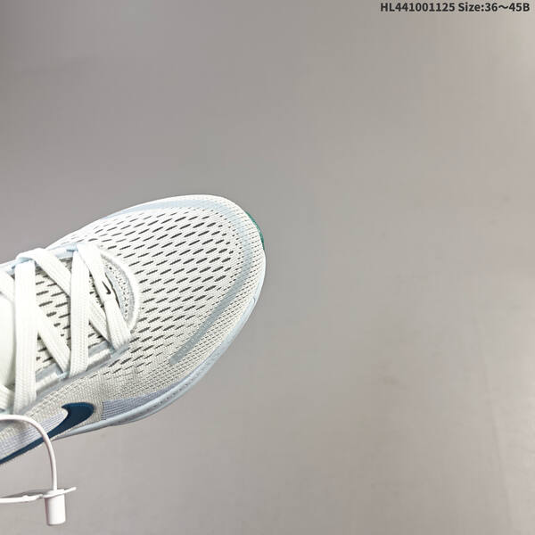 Nike VOMERO 18X Nike VOMERO 18 HM6803 100 36 36 5 37 5 38 lifestyle