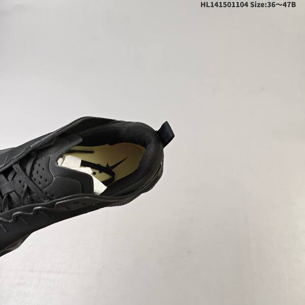 Nike Ava Rover triple black EU 36-47 sneaker