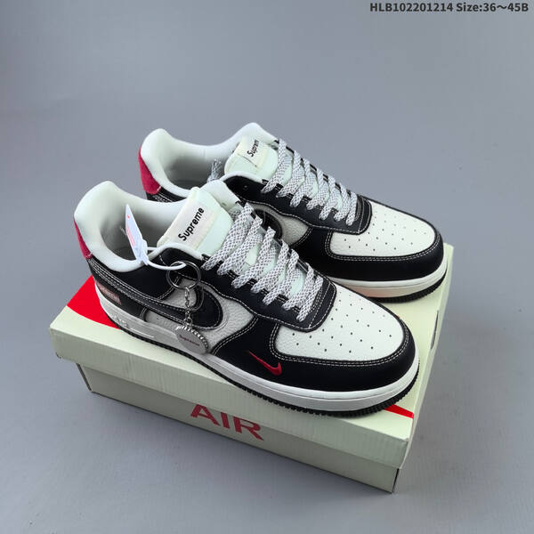 Nike Air Force1 07 low supreme lifestyle