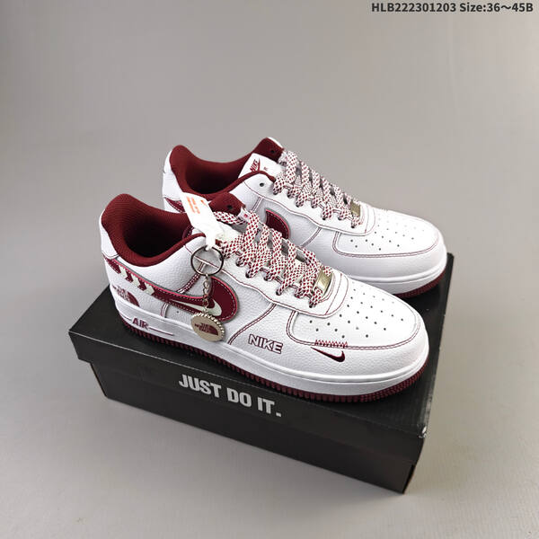 NIKE AIR FORCE 1 07 LX SU2305-14 lifestyle