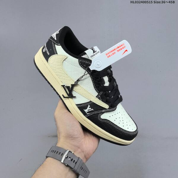 Jordan Air Jordan 1 Low Black/White/Cream EU 36-45 lifestyle