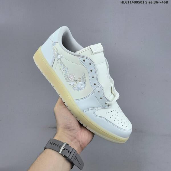 Jordan Air Jordan 1 Retro Low OG White/Cream with floral embroidery EU 36-46 casual