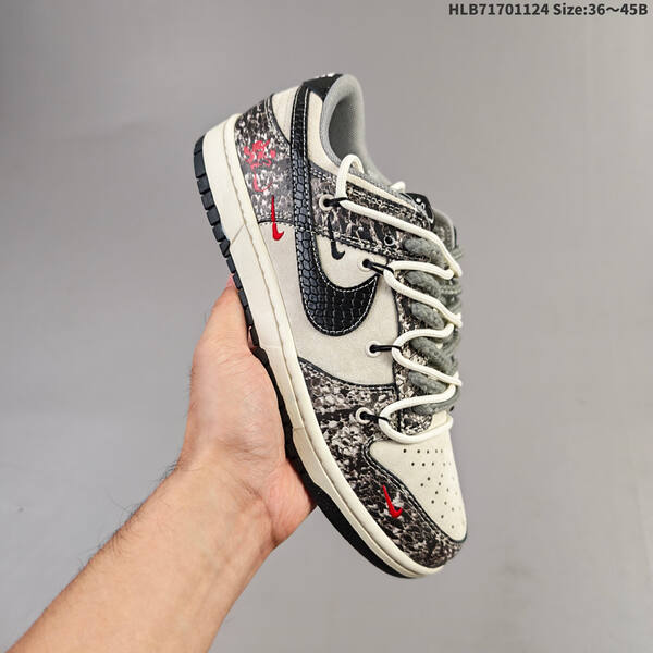 NIKE DUNK SB LOW lifestyle