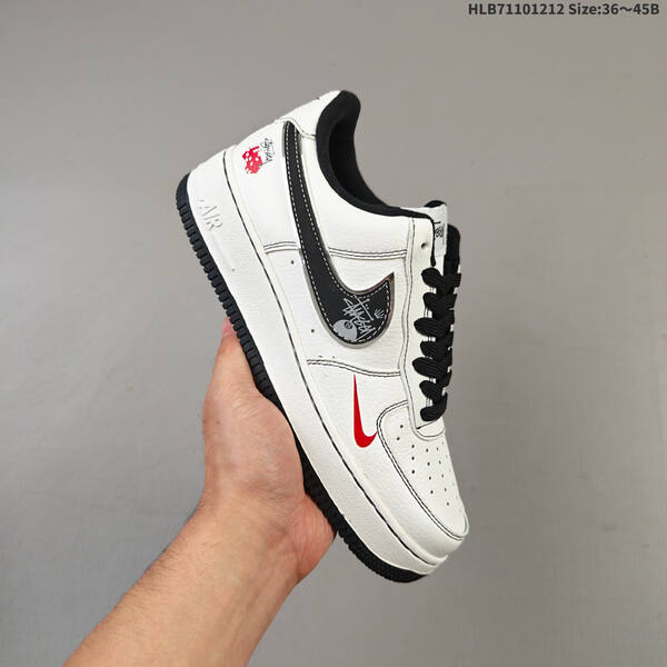 NIKE AIR FORCE 1 07 LX DQ6628 lifestyle
