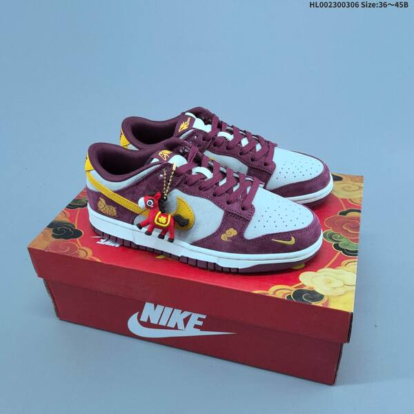 Nike SB Dunk Low Year of the Horse sail burgundy black red white EU 36-45 skate shoe