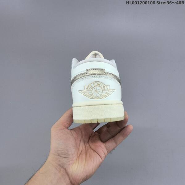 Jordan Air Jordan 1 Low White/Cream/Metallic Team Gold 36~46B casual