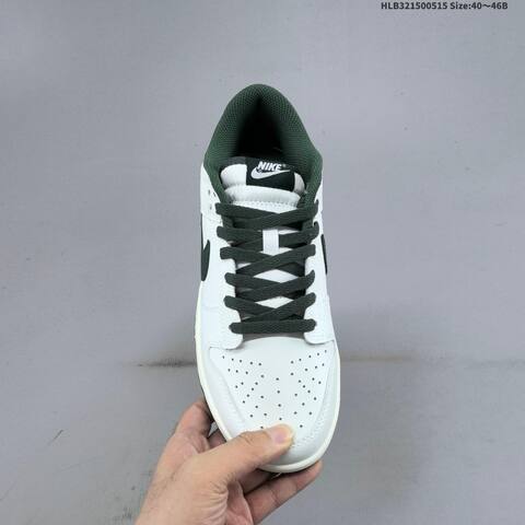 NIKE DUNK SB LOW
