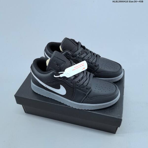 Jordan Air Jordan 1 Low White/Light Smoke Grey EU 36-45 basketball