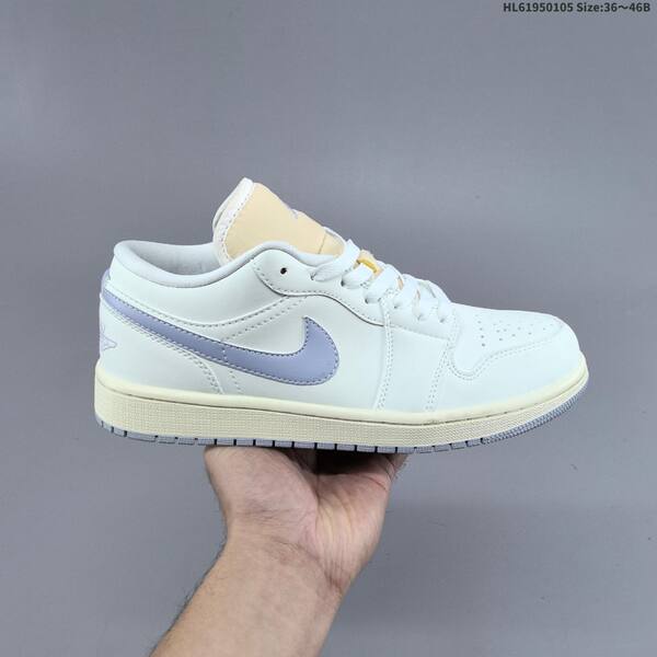 Jordan Air Jordan 1 Low SE white/lilac/cream EU 36-46 lifestyle