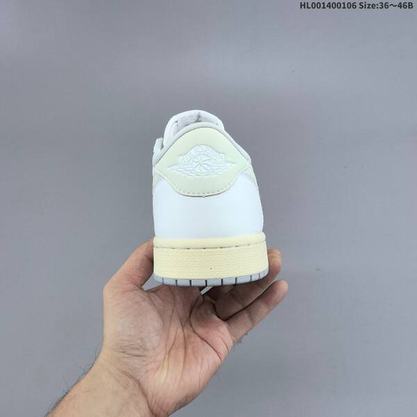 Jordan Air Jordan 1 Low OG Triple White EU 36-46 lifestyle
