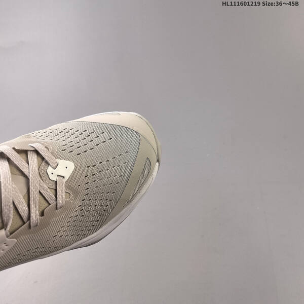 Nike ACG Zegama Trail 2 HV8113-006 36 36 5 37 5 38 38 5 3 lifestyle