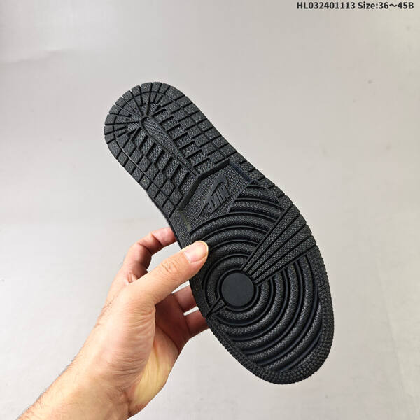 Jordan Air Jordan 1 Low x Travis Scott Black EU 36-45 lifestyle