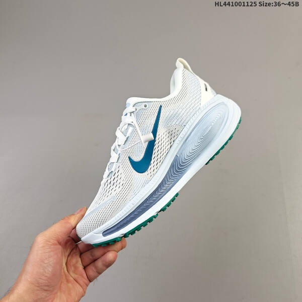 Nike VOMERO 18X Nike VOMERO 18 HM6803 100 36 36 5 37 5 38 lifestyle