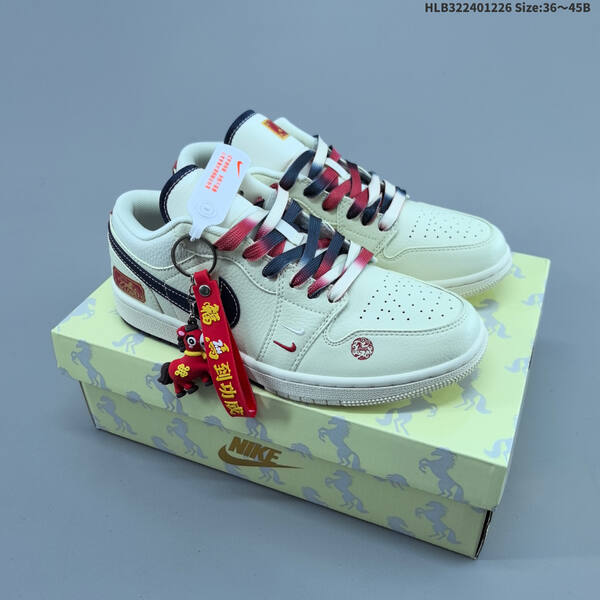 Nike Air Jordan 1 Low white/black EU 36-45 lifestyle