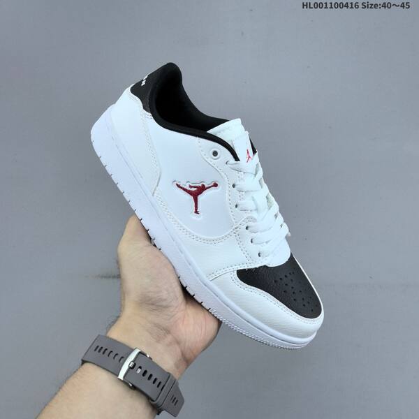Jordan Court Connect White/Black/Red EU 40-45 casual