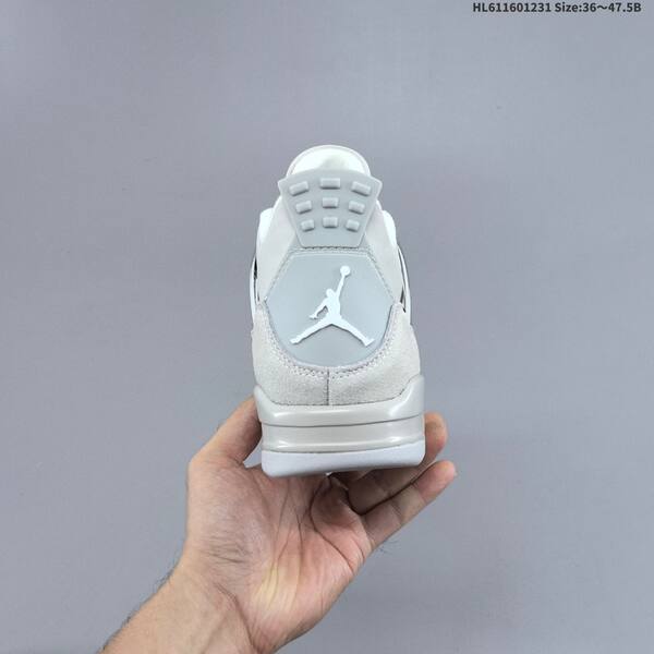 Jordan Air Jordan 4 Retro Frozen Moments light gray / white / chrome 36-47.5 basketball
