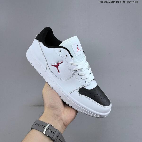 Jordan Court Connect Black/White and White/Black/Red EU 36-46 casual