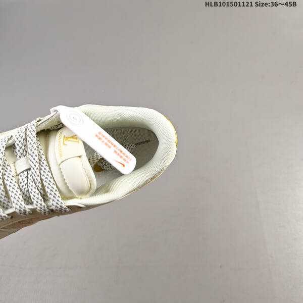NIKE DUNK SB LOW LV lifestyle