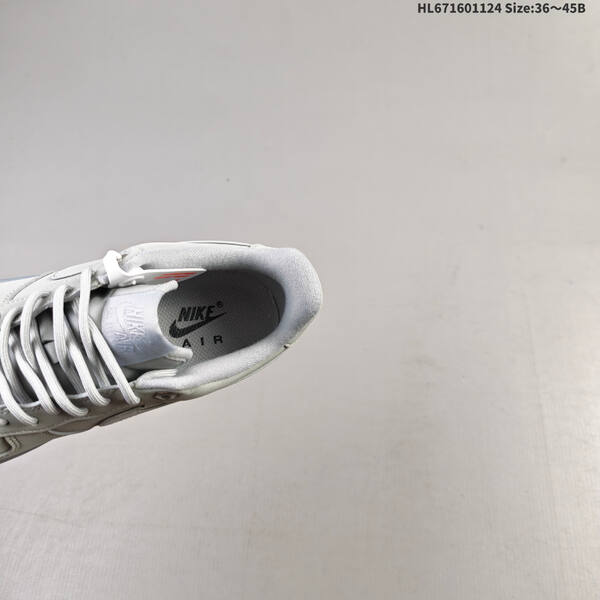 NIKE AIR FORCE 1 07 LV8 CJ9179-001 lifestyle