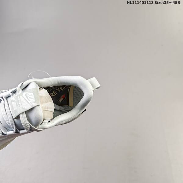 Nike Vomero 18 GTX ReactX Air Zoom light grey off white light green EU 35-45 running shoe