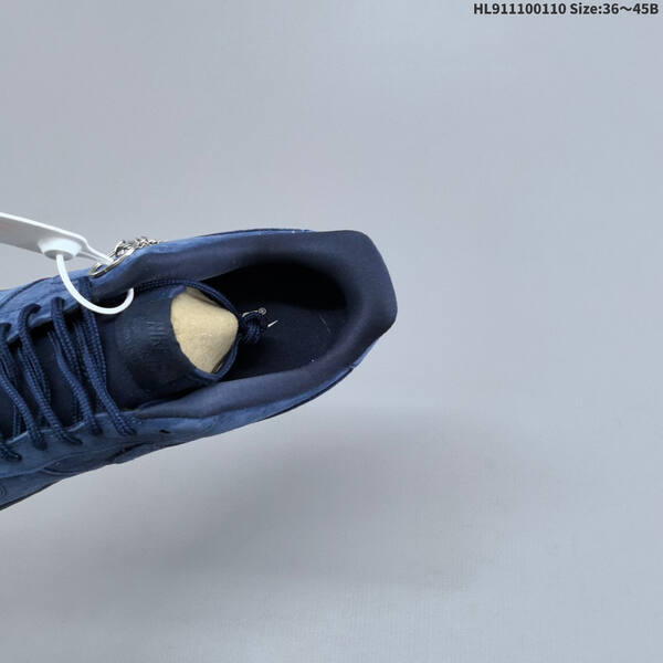 Nike Air Force 1 07 lifestyle