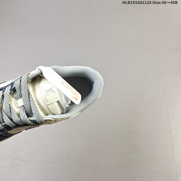NIKE DUNK SB LOW supreme lifestyle