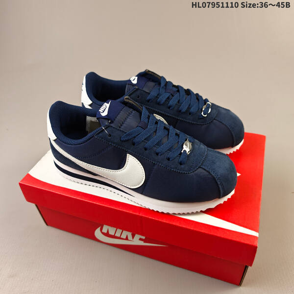 Nike Classic Cortez Nylon lifestyle