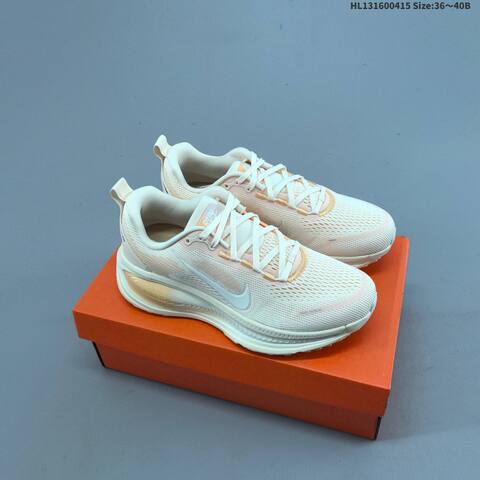 Nike Vomero 18 multicolor