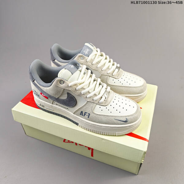 Nike AIR FORCE 1 07 For lifestyle