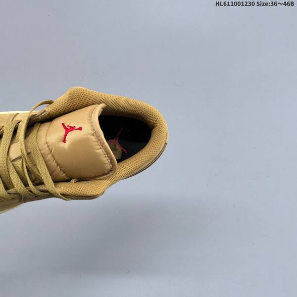 Jordan Air Jordan 1 Low HV4089-200 tan/brown suede with sail midsole and red accents EU 36-40 casual