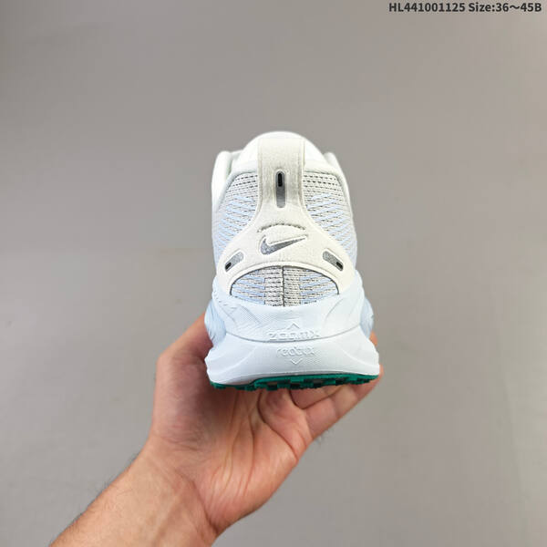 Nike VOMERO 18X Nike VOMERO 18 HM6803 100 36 36 5 37 5 38 lifestyle