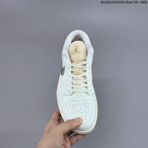 Jordan Air Jordan 1 Low White/Cream/Metallic Team Gold 36~46B casual